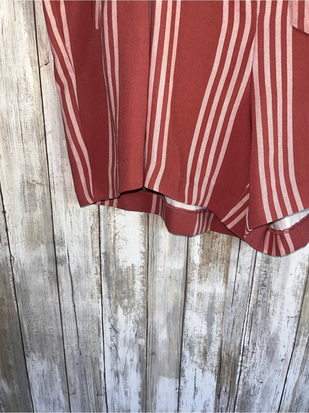 NWT Torrid Rose Stripe Tie Front High Rise Shorts Size 12 - Picture 4 of 7